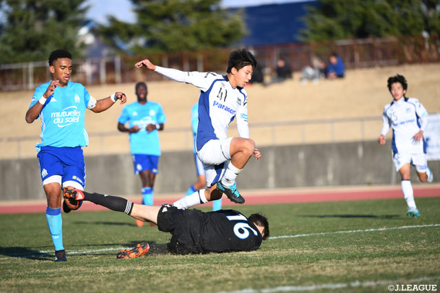 原田 烈志（Ｇ大阪ユース）が立て続けに2得点を決め、Ｇ大阪ユースの勝利を決定付けた【JINYC GS 第3節 Ｇ大阪ユースvsオリンピック・マルセイユ】