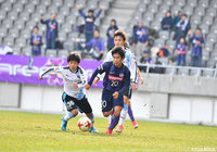 積極的にドリブルを仕掛け川崎Ｆのゴールに迫った桂 陸人(広島ユース)【JINYC 3/4位決定戦 川崎Ｆ Ｕ-18vs広島ユース】