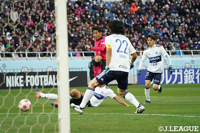 足元に転がってきたボールを冷静に流し込んだ山村 和也。今季序盤の話題をさらった前線での起用も今ではすっかり板についてきた【天皇杯 決勝 Ｃ大阪vs横浜FM】