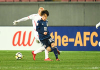マンマークに苦しむも持ち前のテクニックで相手を翻弄する三好 康児【AFC U-23選手権 中国2018 GS 第1節 Ｕ-21日本vsＵ-23パレスチナ】