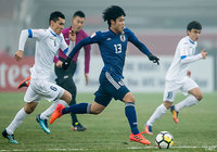 果敢にドリブルを仕掛けた岩崎 悠人は前半のみの出場となった【AFC U-23選手権 中国2018 準々決勝 Ｕ-21日本vsＵ-23ウズベキスタン】
