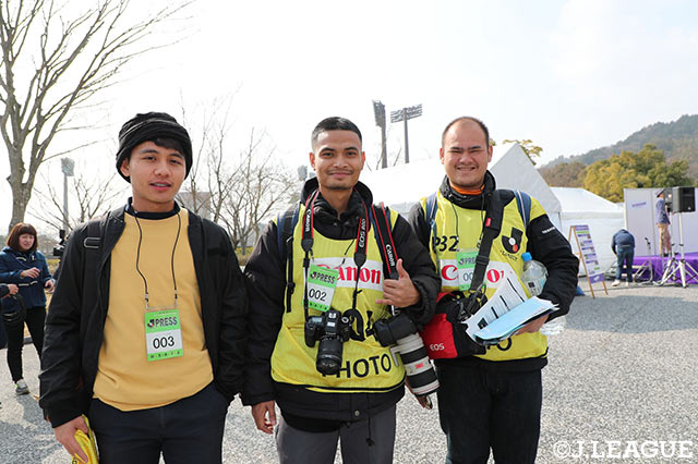 タイの人々も大きな注目を注ぐ一戦に多くの取材陣が集まりました！【明治安田Ｊ１第1節広島vs札幌】