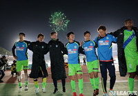 ホーム開幕で勝利した湘南を祝福すべく、スタジアムには花火が上がった【明治安田Ｊ１ 第1節 湘南vs長崎】