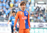 58分にチームを勝利に導くゴールを決めてみせた河田 篤秀(新潟)【明治安田J2 第1節 讃岐vs新潟】