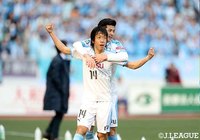 頭でのゴールでチームに先制点をもたらした中村 憲剛（川崎）【明治安田Ｊ１ 第1節 磐田vs川崎Ｆ】