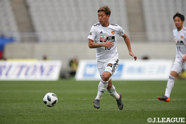 FWで出場した野津田 岳人（仙台）。激しいチェックを受ける場面もあったが、果敢にチャンスメイク【明治安田Ｊ１ 第2節 FC東京vs仙台】