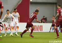 田中 順也（神戸）のヘディングシュートが決まり点差は1点になる【明治安田Ｊ１ 第2節 神戸vs清水】