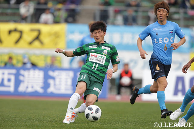 前半にイエローカードを貰うも攻め続けた古橋 亨梧（岐阜）【明治安田Ｊ２ 第2節 岐阜vs横浜FC】