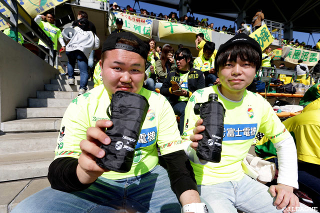 晴天の中での応援はサポーターも水分補給をかかせません！【明治安田Ｊ２ 第2節 千葉vs水戸】