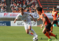 この試合でＪ２通算１００試合を達成した西岡 大輝（愛媛）【明治安田Ｊ２ 第2節 山口vs愛媛】