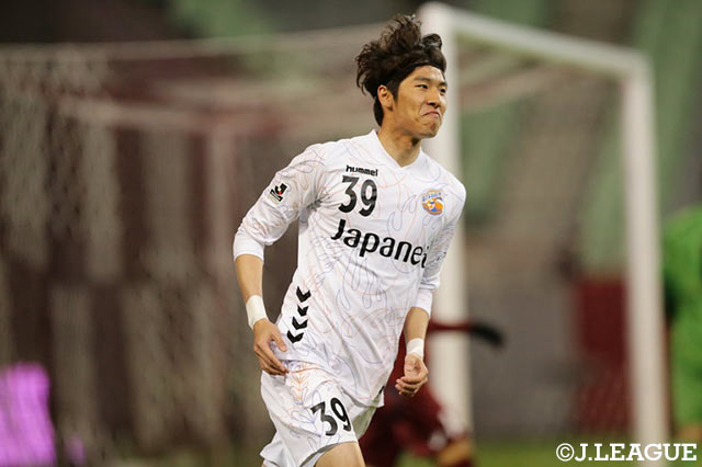 開始早々に先制ゴールを奪ったチェ キュベック（長崎）【ルヴァンカップ GS 第1節 神戸vs長崎】