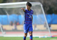 コーチングする鈴木 喜丈。Ｆ東23は良いところがなく開幕戦を落とした【明治安田生命Ｊ３リーグ　第1節 Ｆ東23vs沼津】