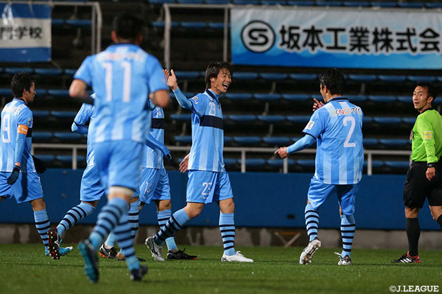 クリアボールに反応した三沢 直人（YS横浜）が無人のゴールに流し込み、YS横浜がリードを3点に広げる！【明治安田Ｊ３ 第2節 YS横浜vsF東23】