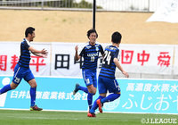 ゴール前の混戦の中で青木 翔大が決めたゴールが決勝点となり沼津が連勝【明治安田Ｊ３ 第2節 沼津vs盛岡】