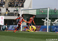 津田 知宏がダイビングヘッドを決め長野が先制【明治安田Ｊ３ 第2節 相模原vs長野】