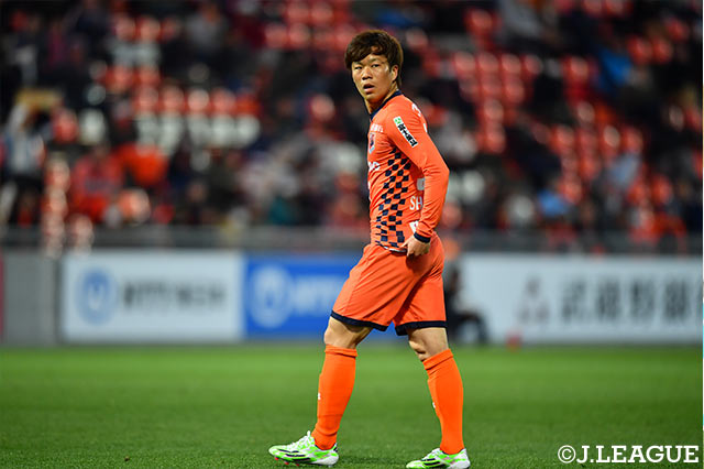 巧みなトラップから鋭いゴールを決めた嶋田 慎太郎（大宮）【明治安田Ｊ２ 第4節 大宮vs金沢】