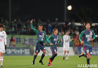 PKをきっちり沈めて先制点を挙げたレオナルド（鳥取）【明治安田Ｊ３ 第2節 鳥取vs福島】