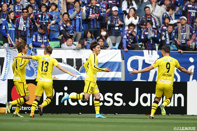 江坂 任が鋭い切り返しから、冷静に左足で流し込み、柏が先制！【明治安田Ｊ１ 第4節 Ｇ大阪vs柏】