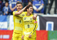 PA手前でパスを受けた江坂 任（柏）が右足で鮮やかにゴールを決め、柏が点差を2点に広げる！【明治安田Ｊ１ 第4節 Ｇ大阪vs柏】