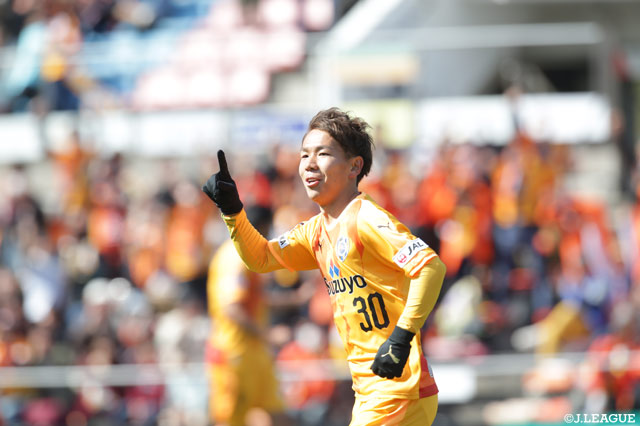 豪快なロングシュートを金子 翔太が決め、清水は先制に成功【明治安田Ｊ１ 第4節 清水vs仙台】