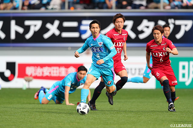 原川 力（鳥栖）は献身的に動き回ったが、競り合いの際に出血し86分でピッチを去った【明治安田Ｊ１ 第4節 鳥栖vs鹿島】