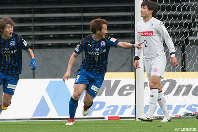 後藤 優介がこぼれ球を押し込み大分が先制点を獲得！【明治安田Ｊ２ 第5節 大分vs水戸】