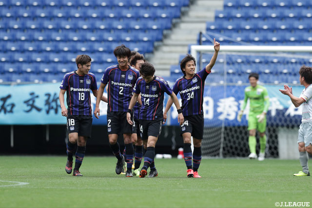 福田 湧矢（#34）のミドルシュートが決まり、G大23が先制に成功【明治安田Ｊ３ 第3節 G大23vs秋田】