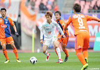 セットプレーから正確なクロスを供給し決勝ゴールをアシストした神谷 優太（愛媛）【明治安田Ｊ２ 第5節 新潟vs愛媛】