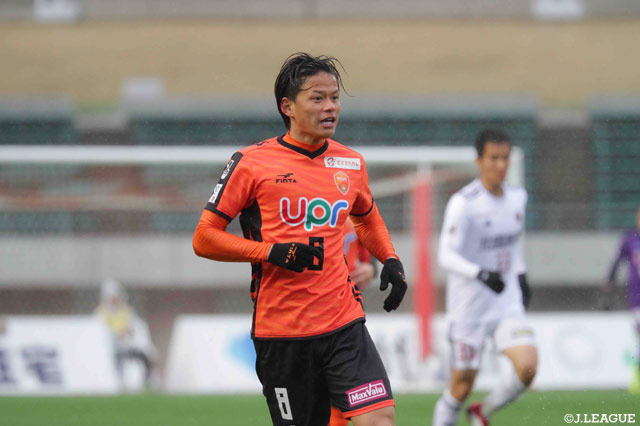 ルーズボールにしっかり反応しゴールを決めた小野瀬 康介（山口）がチームに勢いをつけた【明治安田Ｊ２ 第5節 山口vs金沢】