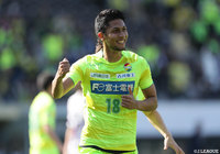 前半に2点目を挙げた熊谷 アンドリュー（千葉）。このままスコアが動かず千葉が快勝した【明治安田Ｊ２ 第6節 千葉vs京都】