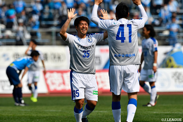 ハーフウェーラインからのリスタートを宮阪 政樹が直接シュート！これが決まり大分が先制に成功【明治安田Ｊ２ 第6節 讃岐vs大分】