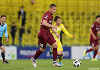 中盤で攻撃のリズムを作るルーカス ポドルスキ（神戸）【明治安田Ｊ１ 第5節 柏vs神戸】