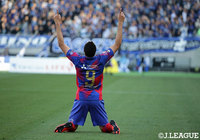 決勝点を挙げたディエゴ　オリヴェイラ（FC東京）が天を指さすパフォーマンス【明治安田Ｊ１ 第5節 FC東京vsＧ大阪】