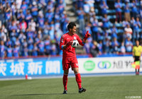 追加点を許さなかった本間 幸司(水戸)だったが味方に得点は生まれず敗戦を喫した【明治安田J2 第7節 水戸vs町田】