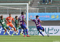 湯澤 聖人（甲府）は70分に勝利を大きく引き寄せる4点目を決めた【明治安田Ｊ２ 第7節 岐阜vs甲府】