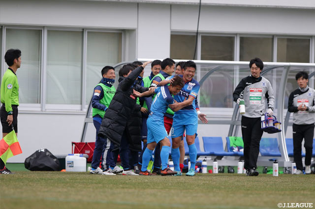 待望の先制点を決めた秋田の藤山 智史【明治安田Ｊ３ 第5節 秋田vsYS横浜】