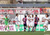 先制点を挙げた河原 和寿（愛媛）の渾身のガッツポーズ！【明治安田Ｊ２ 第7節 岡山vs愛媛】