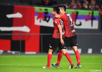 ヘディングシュートで先制点を決めた札幌の進藤 亮佑（左）【明治安田Ｊ１ 第6節 札幌vs名古屋】