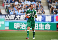 好セーブで無失点に抑えたカミンスキー（磐田）【明治安田Ｊ１ 第6節 磐田vs清水】