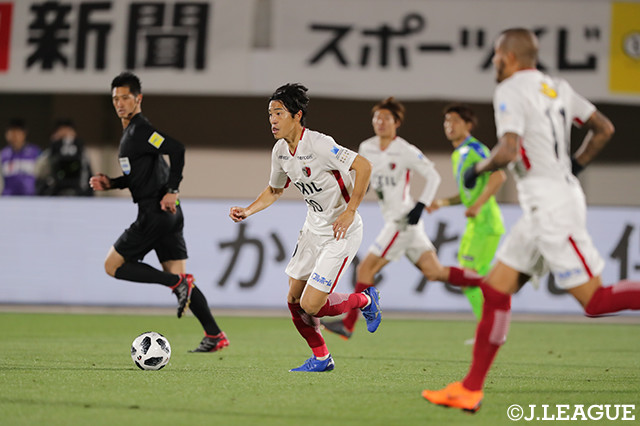 攻撃の中心として何度もチャンスを作った金崎　夢生（鹿島）だが、ゴールを生み出すことはできなかった【明治安田Ｊ１ 第6節 湘南vs鹿島】