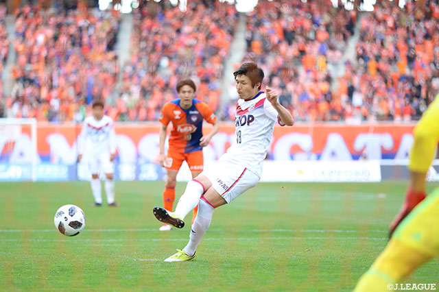 齊藤 和樹が冷静にPKを決め、岡山が先制に成功！【明治安田Ｊ２ 第8節 新潟vs岡山】