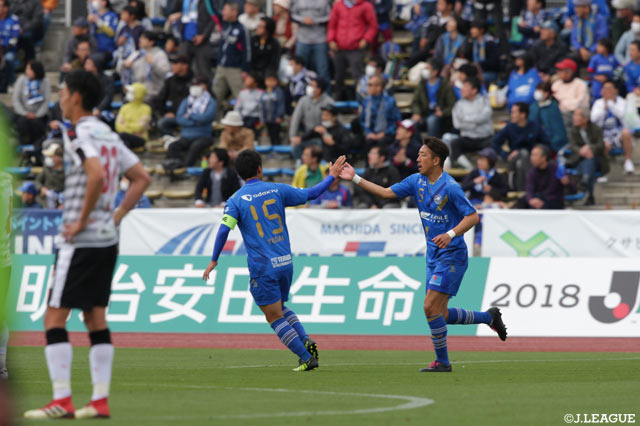 73分に得点を挙げた深津 康太（町田）。今季3得点と絶好調だ【明治安田Ｊ２ 第8節 町田vs熊本】