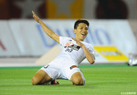 追加点を奪って西村　拓真（仙台）はこのポーズ！【明治安田Ｊ１ 第7節 名古屋vs仙台】