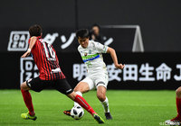 攻守に奮闘した杉岡 大暉（湘南）【明治安田Ｊ１ 第7節 札幌vs湘南】