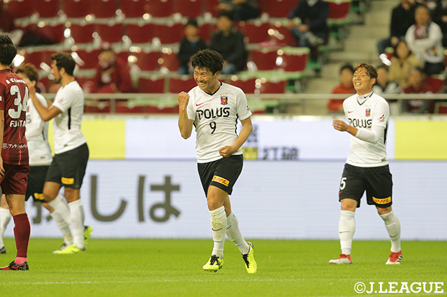 こぼれ球を抜け目なく押し込んだ武藤　雄樹（浦和）。今季初ゴールでチームに先制点をもたらした【明治安田Ｊ１ 第7節 神戸vs浦和】