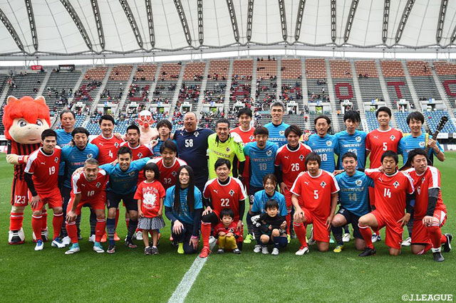 復興支援マッチ「ロアッソ熊本OBチーム vs SWERVES」に出場された皆さん【明治安田Ｊ２ 第9節 熊本vs東京Ｖ】