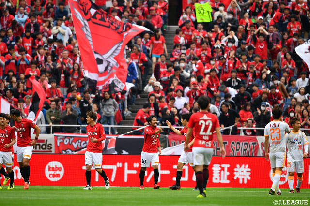 立て続けにヘディンでゴールを決めた興梠 慎三（浦和）【明治安田Ｊ１ 第8節 浦和vs清水】