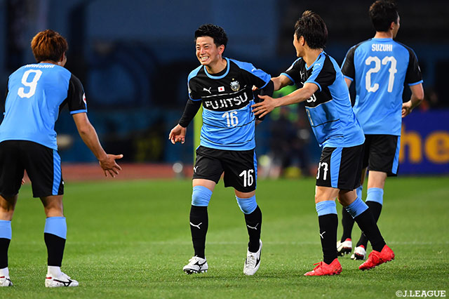 長谷川 竜也（川崎Ｆ/#16）が左足で放ったシュートが相手DFに当たりゴールに吸い込まれ、リードを2点に広げた【ACL GS MD6 川崎Ｆvs蔚山】