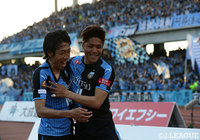 終盤からの途中出場し、とどめの4点目を奪った大久保　嘉人（川崎Ｆ／右）【明治安田Ｊ１ 第9節 川崎Ｆvs鹿島】