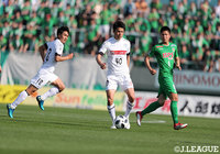 岸本　武流（水戸）は前半終了間際に決定機を迎えるも、惜しくも決めきれず【明治安田Ｊ２ 第10節 東京Ｖvs水戸】